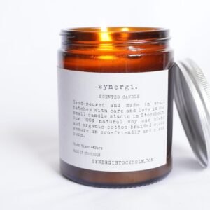 Synergi doftljus Coin de feu – Cedarwood/Moss